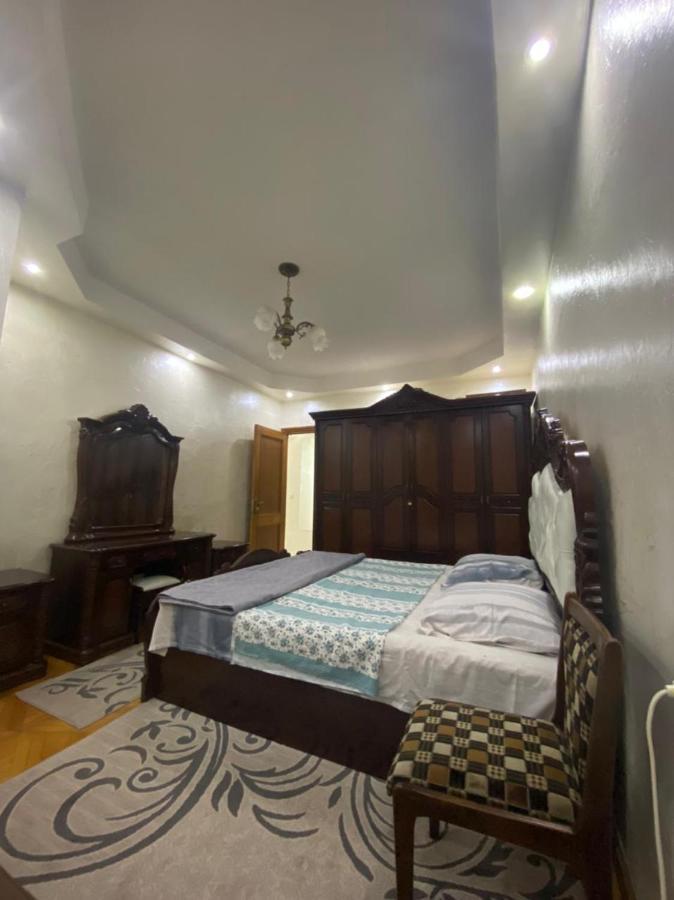 Apartment Ge Zvezda Batumi Exterior foto