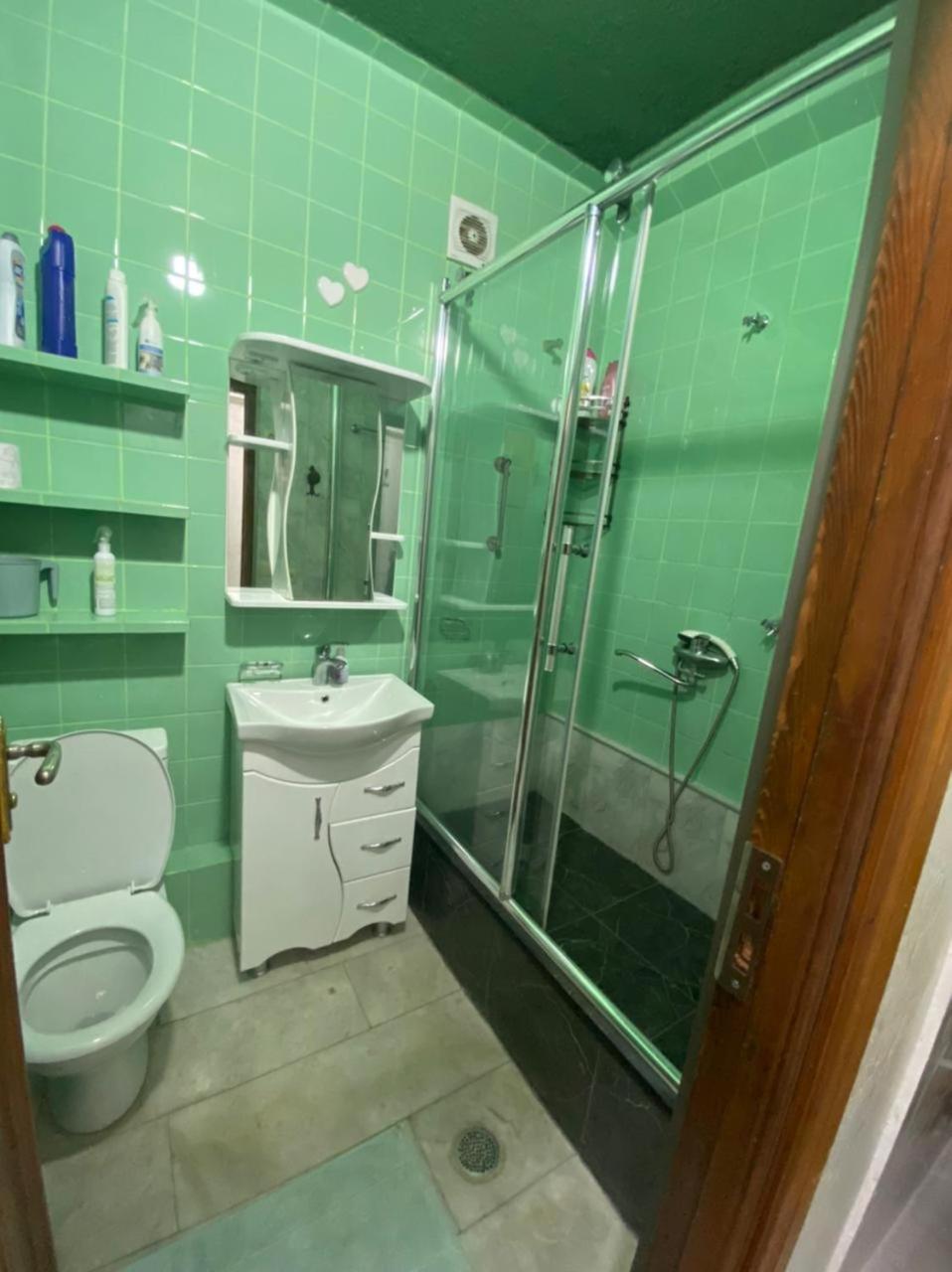 Apartment Ge Zvezda Batumi Exterior foto