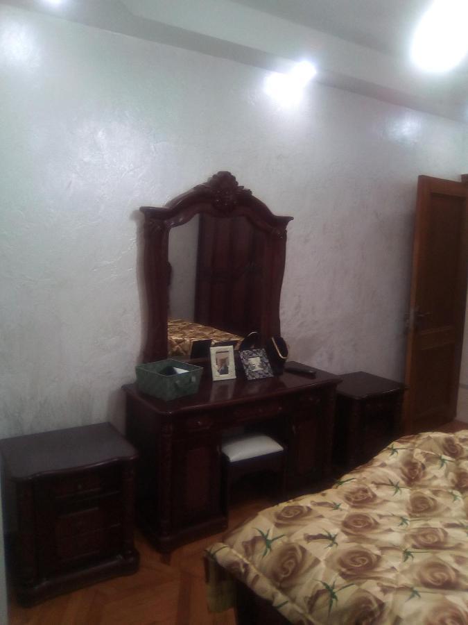 Apartment Ge Zvezda Batumi Exterior foto